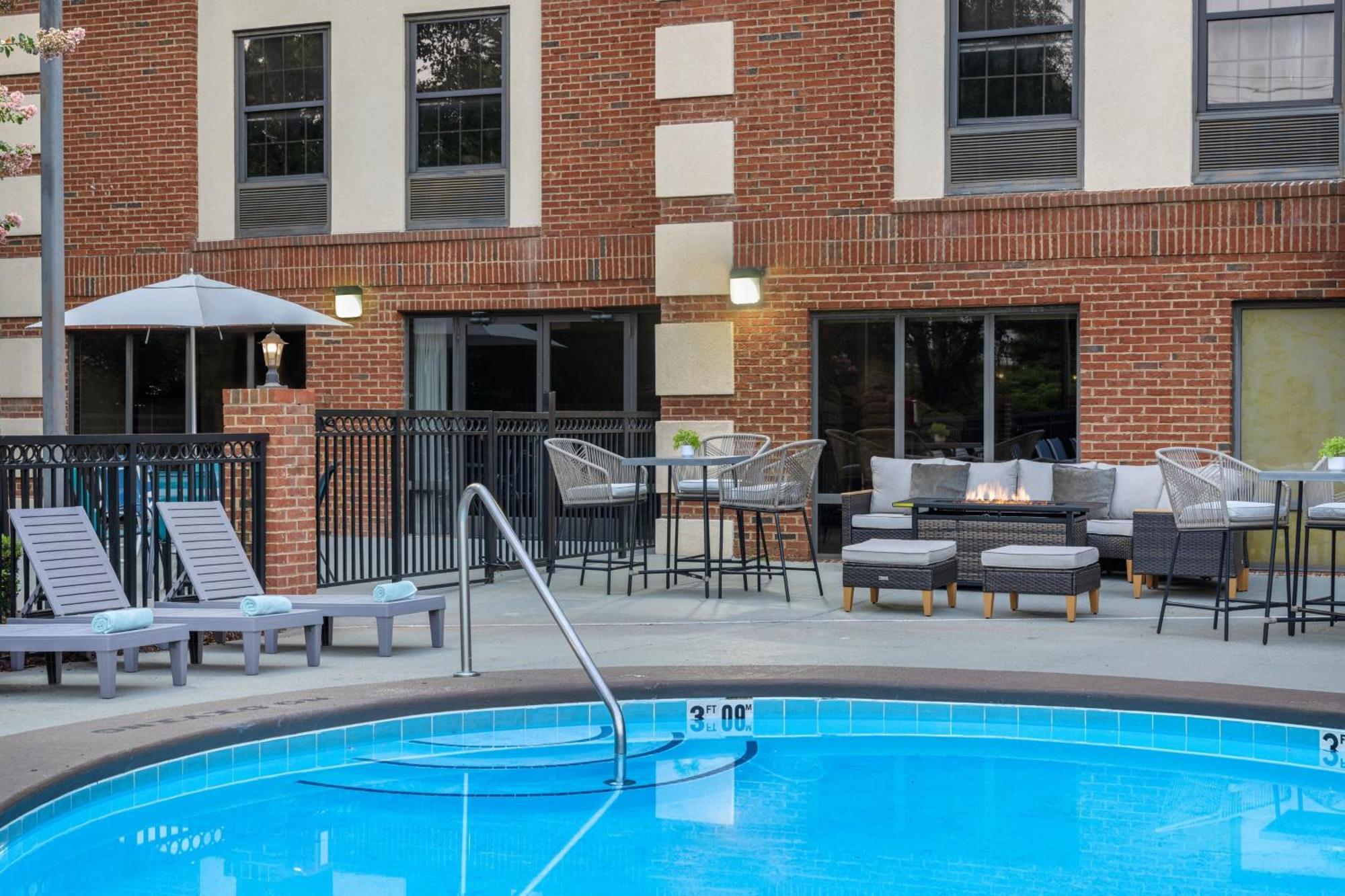 Four Points By Sheraton Greensboro Airport Luaran gambar